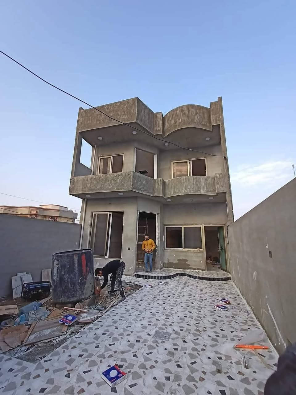 اسطه كهربائي لتسيس البيوت والمحلات بنسب السعار رقم ***********
