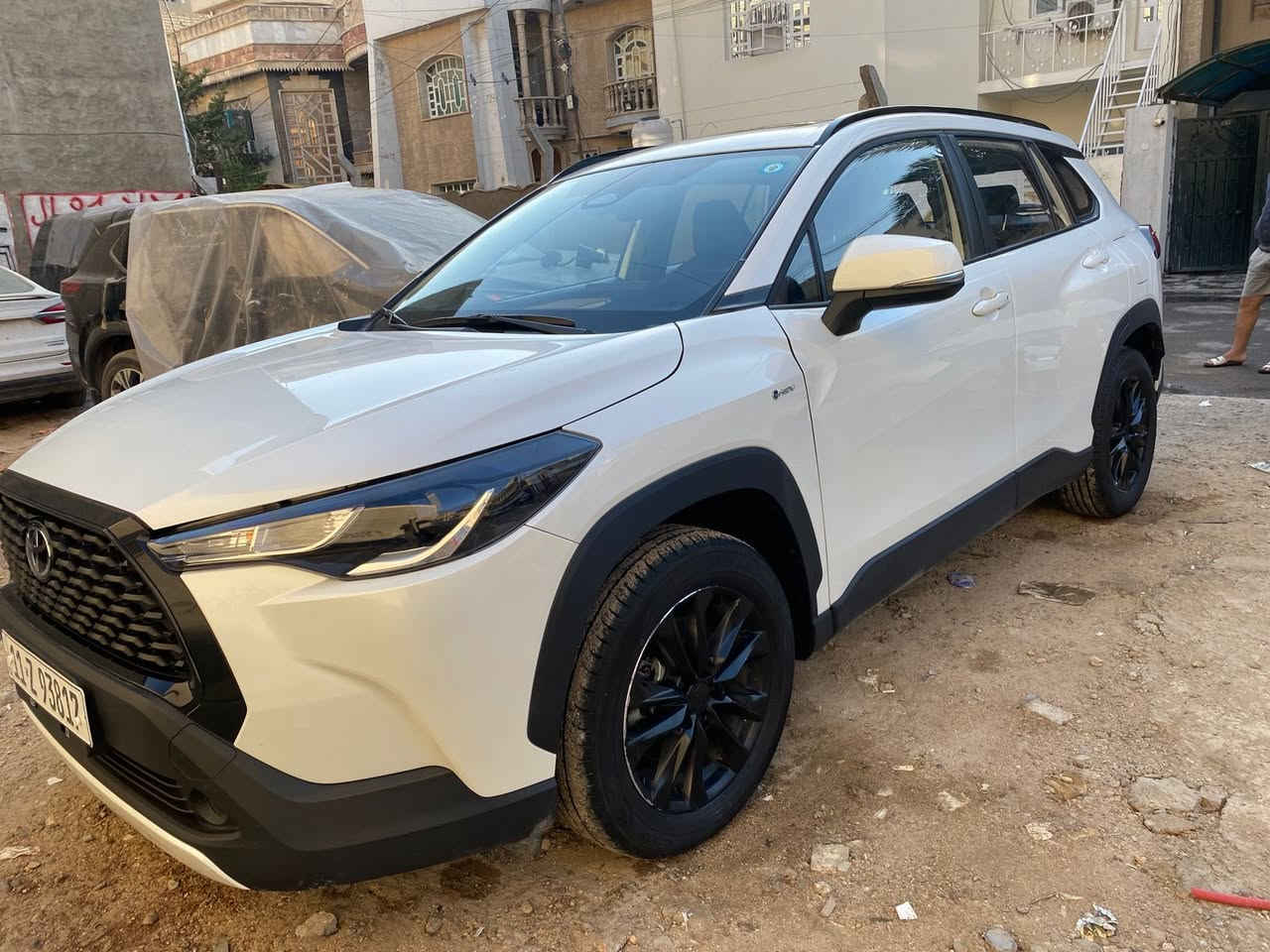 السلام عليكم
كورلا كروز موديل 2025 فول مواصفات 
بصمه _ فتحه _ تحكم جهتين _ رادار وباقي المواصفات المعروفه 
ماشيه 8000 كيلو 
عارضها ب 26 مليون و500 الف 
مكانها السيديه 

0771 196 3930
