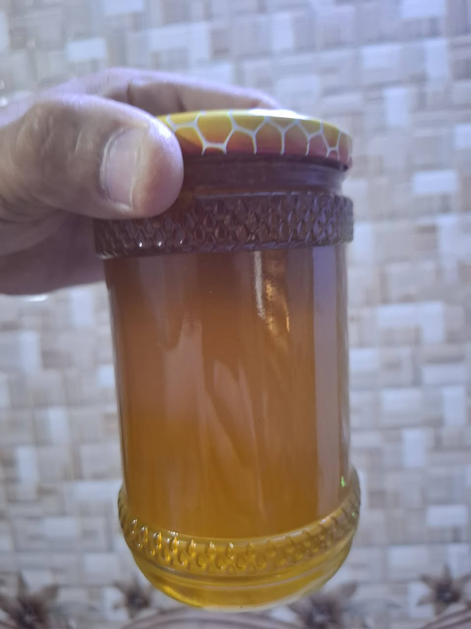 السلام عليكم للبيع عسل طبيعي العنوان بابل الحله اتصل ***********
