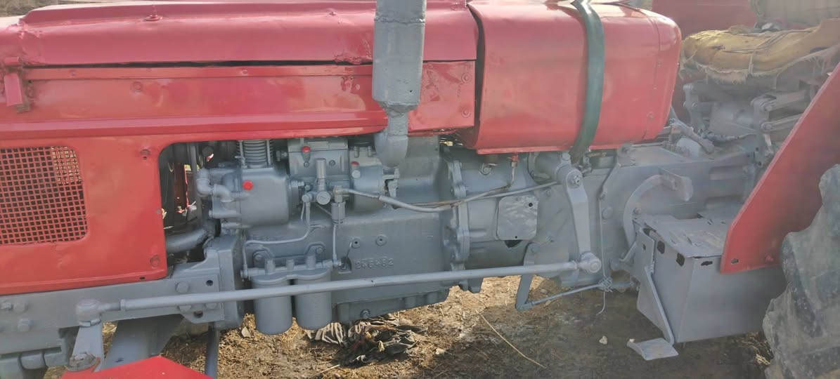 موجود سمكره وتعمير كافه المكائن الزراعيه حسب الطلب
في اسعار مناسبه ♥️

فقط في الناصريه
***********
