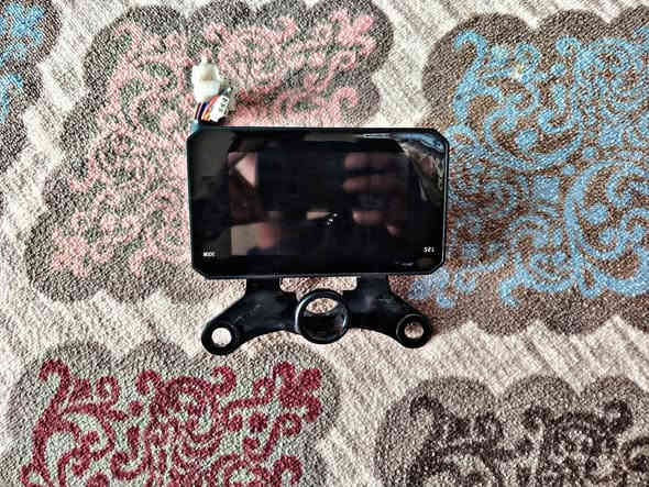 س ع شاشه إلكتروني البلادي مال 25   السعر ٤٥ بي مجال قليل *********** مستعمل يومين فقط
