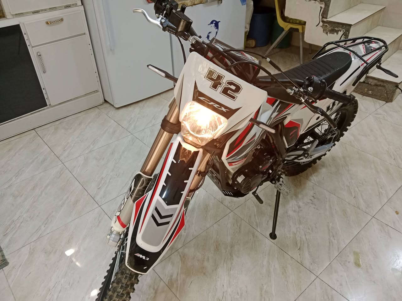 سلام عليكم قفاز للبيع CRX 350 دراجه بعد بوضع الشركه
اي استفسار خاص او وتساب ***********
