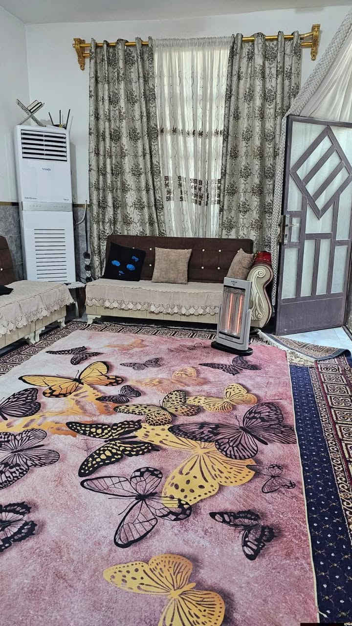 دار ركن مساحة  100متر طابو صرف دور مندلي قاطع الأول مقابل ضي القمر طابقين حديث  سنة البناء ٢٠٢٢ موقع جيد جدا أن شاءالله وبسعر 95 مليون وقابل للتفاوض مكلف بالسعر 
مكتب عقارات بلدروز الحبيبة 
قتيبة البدوي التميمي
 عنوان المكتب الحي العصري 
بدايه شارع خجو
 ديالى بلدروز.  ورقم ***********
