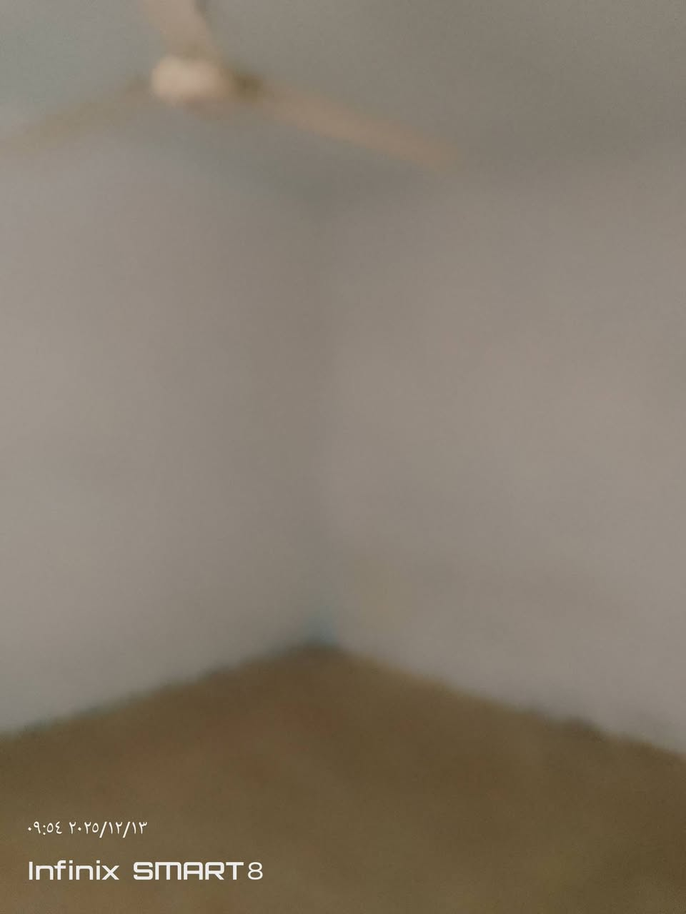 عروض اليوم دار الايجار المساحة 120م بناء غرفة وصالة واستقبال ومطبخ وصحيات حي ميسان  31 خلف البريد سعر الايجار 250الف عدا الكهرباء والماء الاستفسار الاتصال على الرقم التالي *********** او مراجعة مكتب المصطفى قرب مؤكولات السلطان
