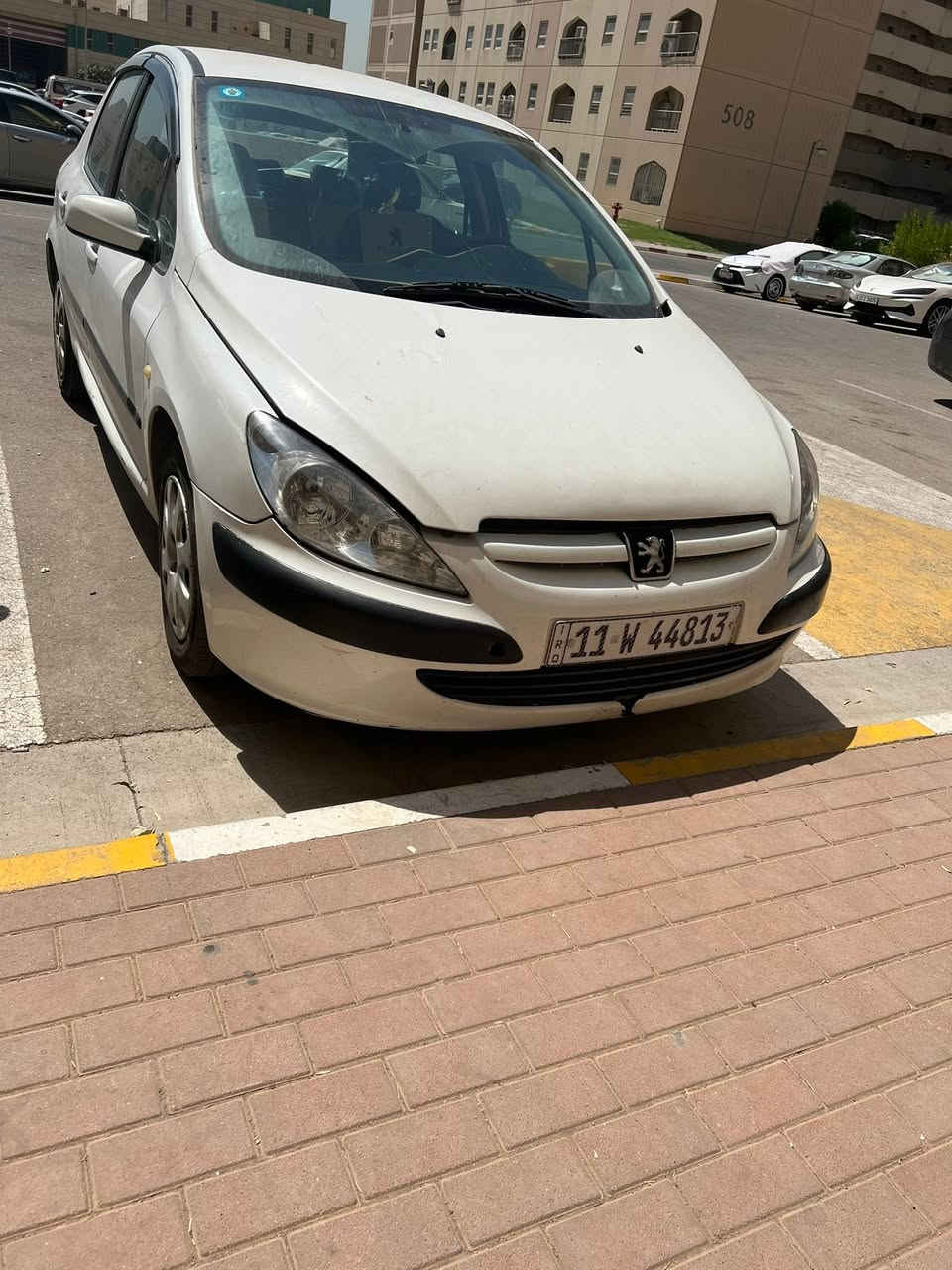 بيجو ٣٠٧
مصبوغه عام جماليه
السياره جاهزه محرك كير تبريد صدر تخم تاير 
موديل ٢٠٠٥ مابيها اي نقص السعر ٥٠ ورقه
السياره بغداد متواجد بسمايا او شارع فلسطين *********** غير متواجد على الفيس
