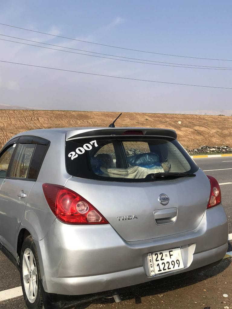 نیسان تیدا مۆدێل ۲۰۰۷ حیزام بۆیاغ ڕەقەم هەولێر ڕەقەم و سەنەوی نوێ هەتا ۲۰۲۹ سەیارەکە جەمپێکی پێشەوەی هەیە هەردولا زۆر کەمە سەیارەکە توند و تۆڵە و گێڕو مەکینەو کارەبایی تەبرید ساردو گەرم بەشەرت چوار تایەو ویلی نوێی لەسەرە سەیارەکە جاهزە کامل مەسرەف کراوە سەقفەکەی کاڵبوونەوەی هەیە ۱۲۰ هەزار غڕامەی لەسەرە دوای معامەلە ئەیگەڕێنمەوە بۆت سعری ۷۷ وەرەقەو کەمێک مەجال شوێن کۆیە ***********//*********** كويسينجاك, أربيل
