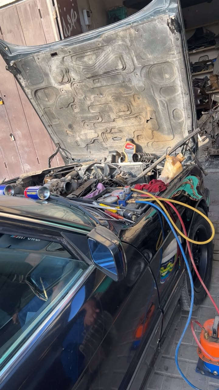 عروض تبريد سيارات bmw  ب انسب الأسعار مع ضمان العمل /كمبريسرات جدد حاوية مع شحن غاز وإدامة لمنظومة التبريد لجميع أنواع bmw العنوان بغداد الإعلام شارع قطر الندى ***********
