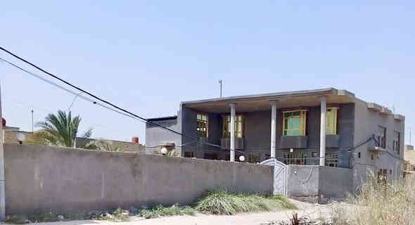 #إعلان رقم (183)

               
           // دار للبيع المكان حي النفط الزراعي //

  #التفاصيل

دار للبيع منطقة حي النفط الزراعي مقابيل محطة بانزين خانه  الجيل الذهبي (فرع المخبز )
الدار طابقين 

1- الدور الأرضي _ يحتوي على _ 3 غرف نوم + مطبخ بارد  وحار وبداخله مخزن + صاله + استقبال _ مدخل وحمامات خاصه
+ مجمع صحي داخلي 

2- الدور الاول _ غرفتين نوم + صاله + مجمع صحي
 

                     المساحة_ 408 _ م _

                                                      

#الاستفسار اكثر مراجعة مكتبنا او مراسلة الصفحة او الاتصال على الرقم ادناه 

#العراق _ السماوة _حي العسكري _ قرب جامع الامام علي (ع)

#رقم المكتب_ ***********_سيد ولاء
                         _ *********** _ابو حسين                                                  
 
              #الخارطة للاستثمار العقاري #
                         _خدمات عقارية_
