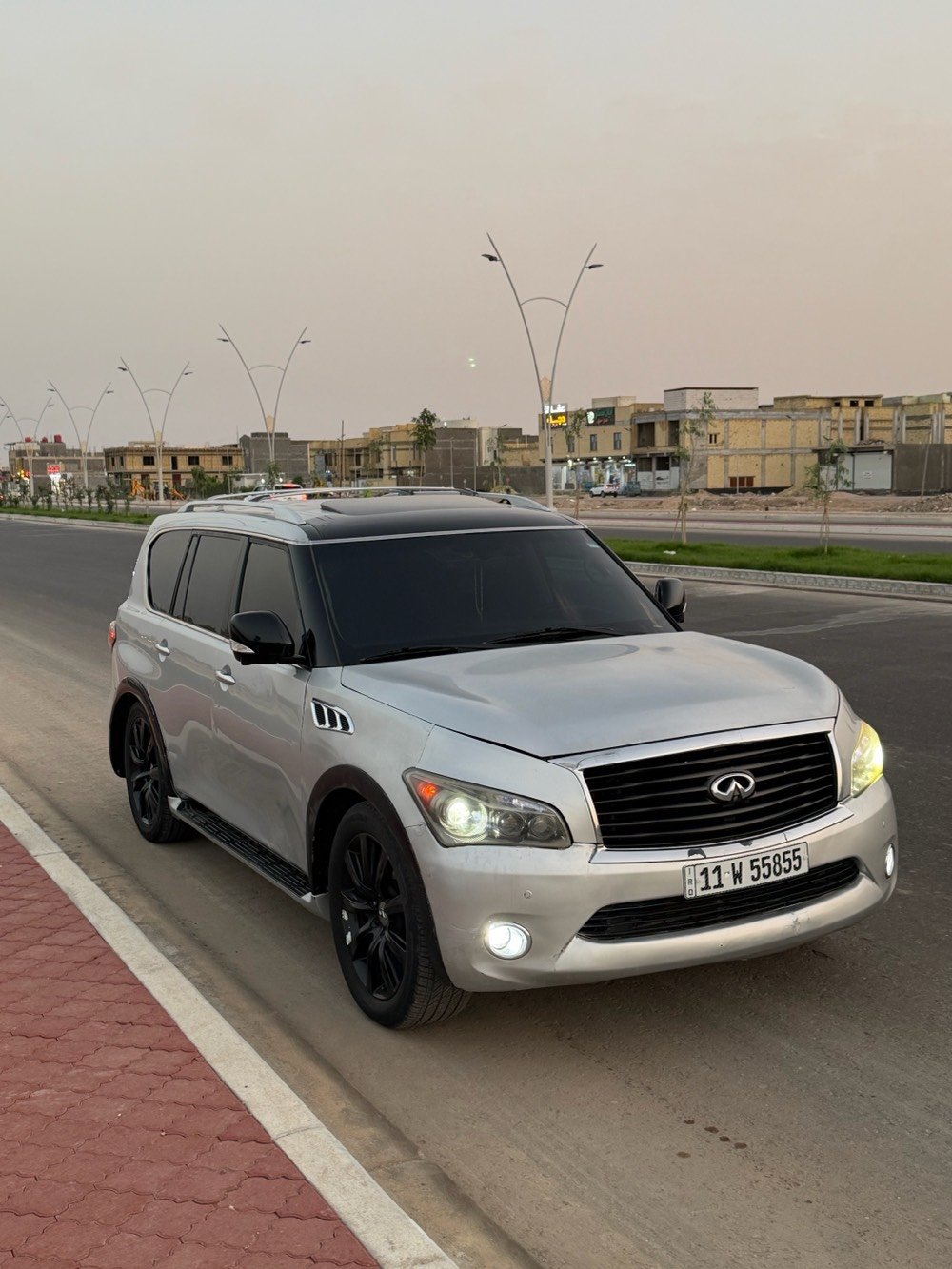 سلام عليكم
للبيع او مراوس جارجر او اوباما v6 v8 مايهم 
انفنتي qx56 2012
مكينة 5.6L v8
فول مواصفات Vip 
فتحة سقف
كشنات جلد تدفئه+تبريد
خزن ميموري
تحكم ستيرن جهتين +كهربائي+تدفئه
كشنات خلفية منفصل Vip+تدفئه
صندوك شفط
بصمة تشغيل
5 كامرات
13 سماعه من ماركة Boss
مكينه جديده
 مكينه كير كفاله
حداده 75# 
تبريد ثلج 
سياره عليه ادامه كامله من نوزلات و بلكات جدد ومجاول 
ضربته جاملغ وشبر من البنيد بدون دواخل وبيه قطعه بارد
رقم بغداد مميز تحويل ثاني يوم
السعر 156 وبيه مجال
للاستفسار ***********
