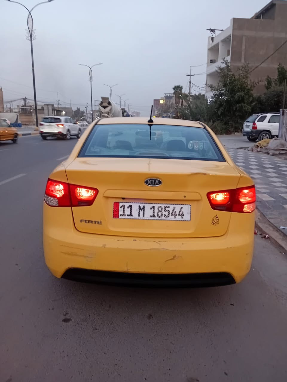 كيا فورتي 2013 وارد امريكي حادثها جاملغ امامي ايمن وبيها بالعراق باب خلفي مبدل مثل ماموضح بالسونار رقم بغداد تحويل مباشر هيئه مصفره سنويه جديده
المواصفات &&&&&
محرك 2000 دوش
فول تحكم ستيرن 
شاشه تاب اصليه
كامره خلفيه دواره 
كير اوتماتيك 
حاكيه بلوتوث اتصال 
كشافات اماميه 
كير محرك مكفولات تبريد تدفئه شغالات صدر خلفي امامي جديد تخم تاير ووياله شادهن جدد سياره جاهزه نصبه فول واحلى من الصور 
عارضها ب73$ وبيها مجال شي بسيط 
مكاني بغداد 
***********
