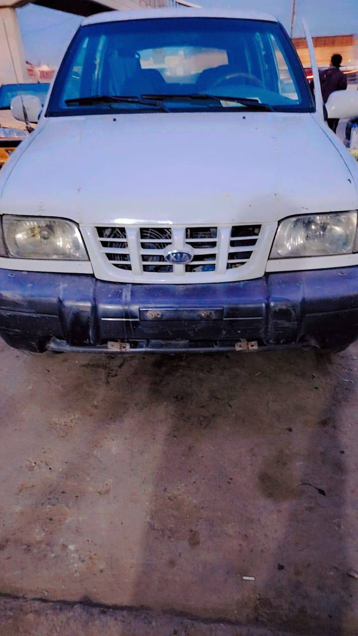 السلام عليكم سبوتج 2001 خصوصي بدون ارقام مال مازاد بيها كتاب رسمي وواجها السيارة كاملة شغالة تخم تاير كهربائيات كلها شغالة منظومة زنون محرك وكير كورلا ياباني ابيع كوم حديد..  السعر 20 ورقة مكاني بغداد الاتصال ***********
