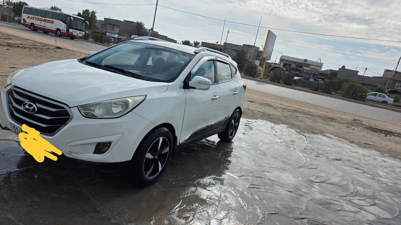 توسان خليجي موديل 2012
محرك 2000
مصبوغه عام 
سياره بسمي سنويه الى 27
 رقم بغداد 
مكان سياره حله 
السعر 110وبيه مجال 
***********
