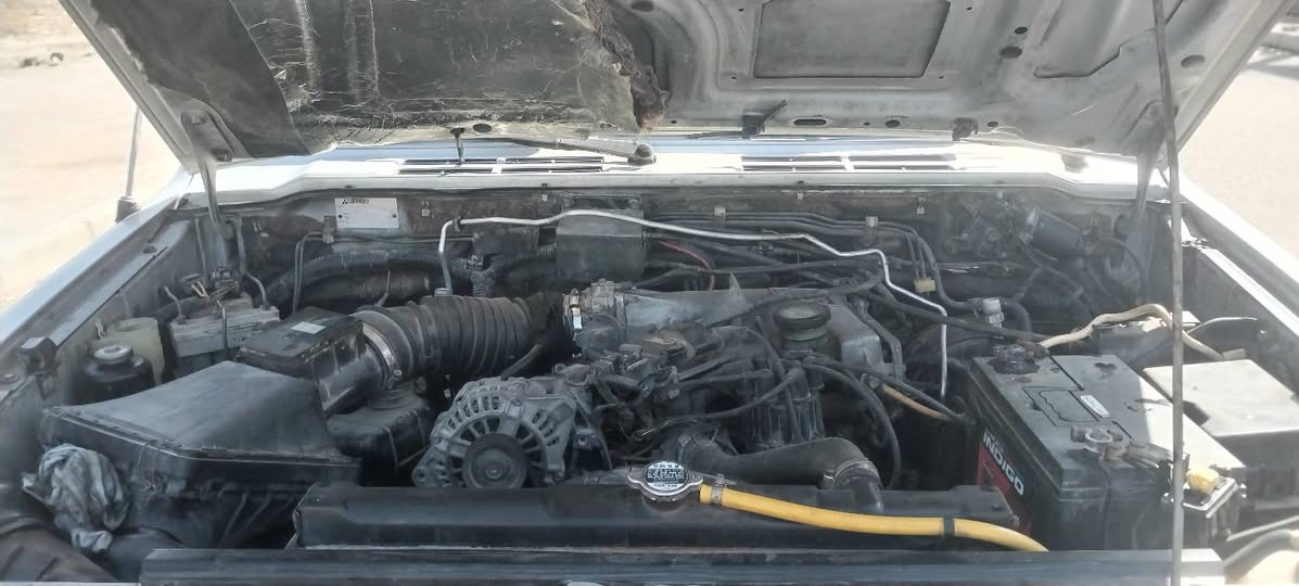 يا الله السلام عليكم ملخصات ابو اكروب باجيرو موديل 93 مكينه كير بلاد يسرا بلاد سياره  سياره خير من الله سياره شوبت عينكم بالصوره حداديه خير من الله تايرات خير من الله رقم كركوك مشروع وطني بيع مستعجل عنواني ميسان سعرها 40 وبيها مجال ***********، متواجد على الفيس والاتصال
