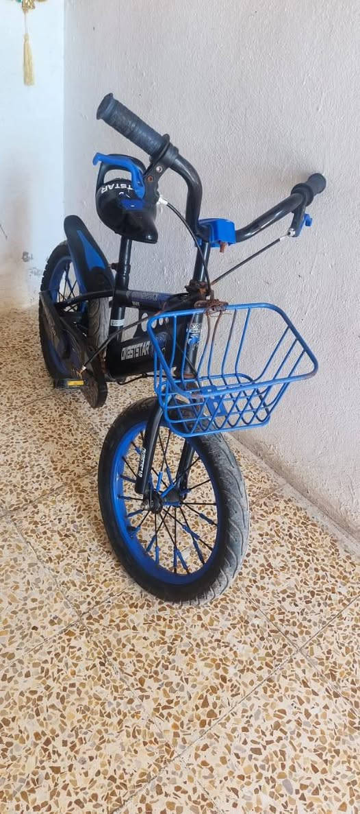 بايسكل للبيع نضيف جدااا سعرو 60 والخاص مفتوح حجم 16


**إذا كنت صاحب هذا الإعلان وتريد حذفه لأي سبب، رجاءا أرسل رسالة إلى الدعم الفني**