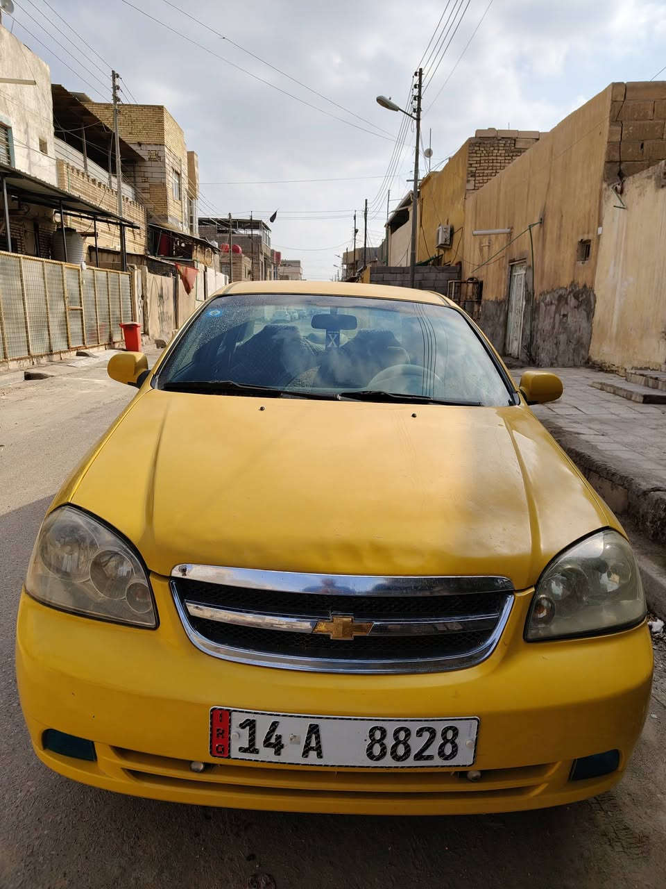 سلام عليكم
سياره اوبترا مصبوغه صبغ عام اثر تبديل لون جاهزه كير ومحرك جديد شادهن طخم تاير صارله شهر حداديه طوبه تبريد شغال مصفره رقم مميز رقم جديد مصفره هيئه وغرامات كامله السعر53 وبيها مجال قليل حك الجيه 
رقمي *********** بصره جمهوريه
ما ابيع الا تفحص
