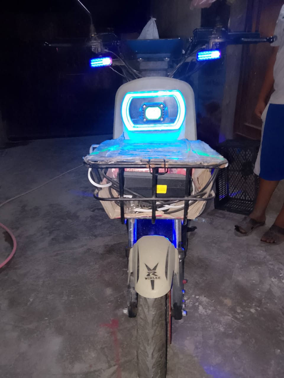 السلام عليكم  R9
للبيع ما بي ال عيب بس بطاريات هابطه 
السعر 350قفل  
كركوك


**إذا كنت صاحب هذا الإعلان وتريد حذفه لأي سبب، رجاءا أرسل رسالة إلى الدعم الفني**