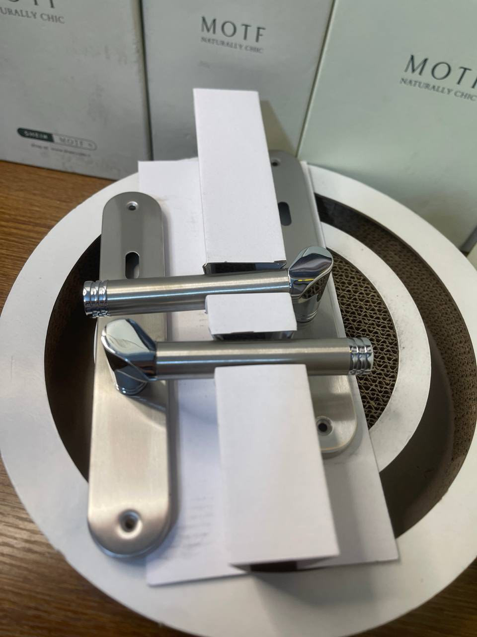 ب 7 مع التوصيل فقط يدات


**إذا كنت صاحب هذا الإعلان وتريد حذفه لأي سبب، رجاءا أرسل رسالة إلى الدعم الفني**