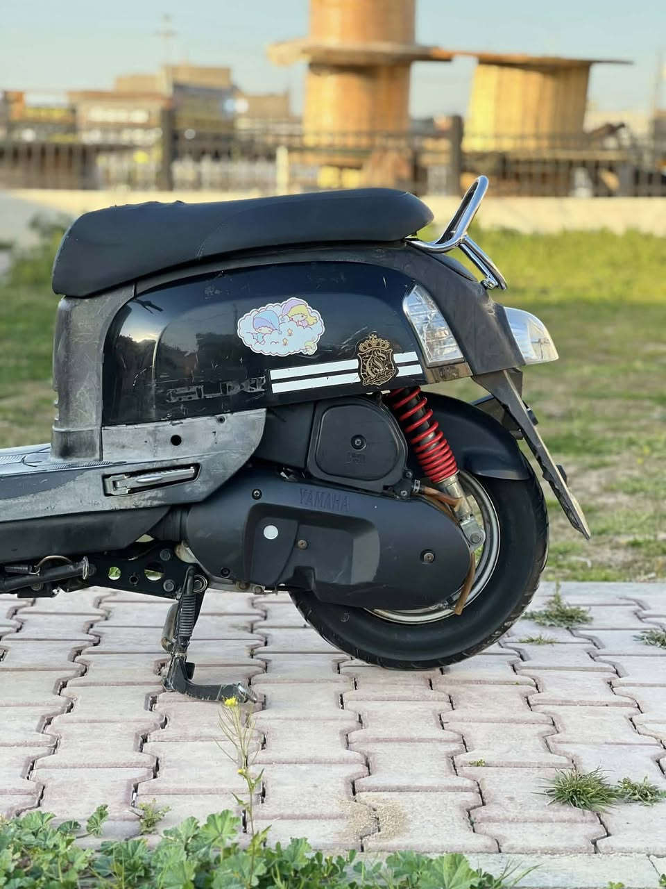 سلام عليكم شبابنه الطيبين ماكس بوليس 2012🖤
دراجه نوزل جديده ونضيفه حيل اي نقص مابيها محرك بشرط مامفتوح  شلعه ومعدل تخبل  🖤

عنوان كركوك ***********
