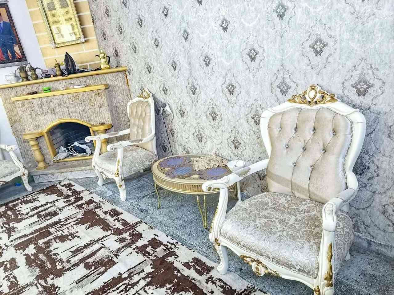 تخم للبيع ملكي تركي اخو الجديد نظافة 95% أي ضرر ما بيه ما صارلة شهر اخذته بـ 900 رايده بـ 775 رجاءً اذا ما تشتري لا تدخل وتعبني***********
