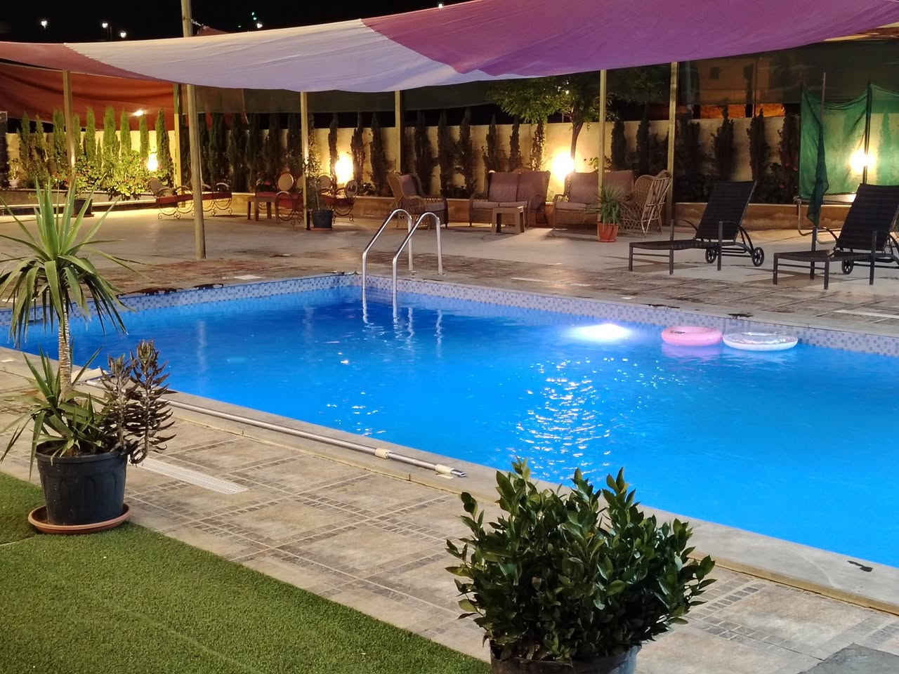 مزرعة زهر البيلسان ترحب بكم للحجز والاستفسار الاتصال على الرقم 0775502141 او من خلال الواتس اب على الرقم 0776110704


**إذا كنت صاحب هذا الإعلان وتريد حذفه لأي سبب، رجاءا أرسل رسالة إلى الدعم الفني**