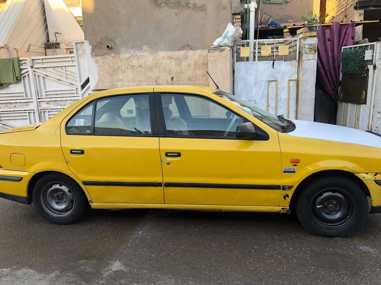 ألسلام عليكم سمند موديل 2009 سياره جاهزه تبريد تخم تاير مكينه فرنسي بس صدرهه تعبان مصفره غرامات هيئه بيع او مراوس سعره 27 هاتف ***********
