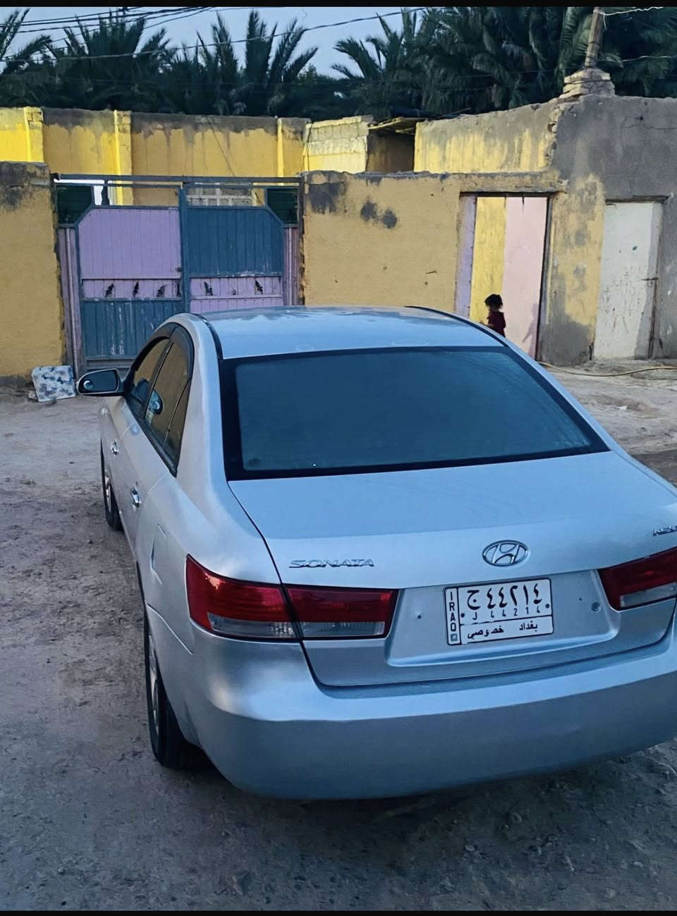 السلام عليكم 
سوناتا خليجي 2007 رقم بغداد مكينه كير تبريد كله جديد مكينه 2000  سيارة بيه باردات 
الاستفسار الاتصال  او الوتساب0782 678 9308
