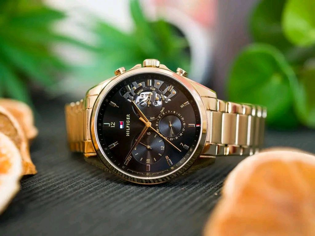 بسمِ الله ، والصَّلاة والسَّلامِ عَلَىٰ رَسُولِ اللهِ  ﷺ .🌿
#مــزاااااد
ساعة #تومي_هيلفيغر الأصلية ✅
ساعة تومي هيلفيغر كرو نوغراف بـ قلب مفتوح ❤️ موديل رسمي وبـحزام سالي ستيل للرجال 😍 

⬅️ رتيل الساعة ≈ 200$

🔸المزاد #عرض و #سوم و #طلب
 يبدأ المزاد من 10$ والرفعة أقل شيء 10$

 والسوم بالدولار$

#يبدأ من الآن و #ينتهي يوم غدٍ إن شاء الله الساعة الثانية والنصف مساءً ..

 ☑️ للأعتماد أولاً : أرسال العنوان الكامل ورقم التلفون .

والتوفيق من الله للجميع 🤲

🔹🇨🇦 TOMMY HILFIGER 🇨🇦🔹

🔴 المواصفات :
▫️ساعة تومي هيلفيغر كرونوغراف 
▫️كَود الساعة -1710447
▫️ مينة أسود
▫️قلب مفتوح ❤️
▫️الحركة كوارتز 
▫️سير ستالس ستيل ذهب 
▫️الفولاذ المطلي مقاوم للصدأ 
▫️سناتر شغالة 100٪ 
▫️مقاومة الماء 50 متر 🌊  
▫️القطر 44 ملم 

🔹الحاله جديدة لك بالنايلون 😍
تأتي مع العلبة الأصلية والضمان ✅

وتكدرون تبحثون على تفاصيلها أكثر 🌹

🚖 يوجد توصيل الى جميع محافظات عراقنا الحبيب 🚖


**إذا كنت صاحب هذا الإعلان وتريد حذفه لأي سبب، رجاءا أرسل رسالة إلى الدعم الفني**