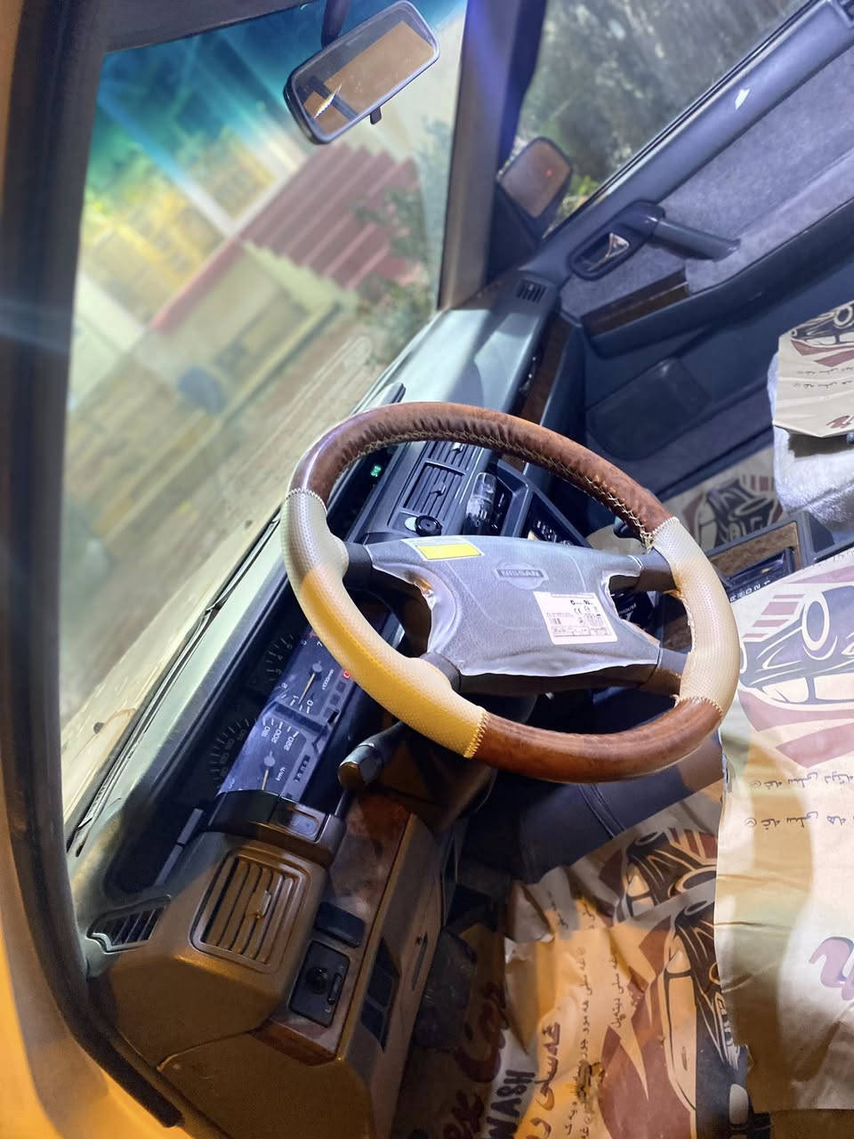 سدریک ٢٠٠٢ سفر!!!
رەقەم سلێمانی⛔️
سەنەوی تا ٢٠٢٧ تازەیە 

هەمو شتێکی بەشەرت 

کارەبای و مەکینەو گێری بە شەرت 

چوار جام کارەبا

سەلاجە

دیجەی

تەبریدی ئیش ئەکات 

ماڵەکە دیارە زۆر وەسفی ناکەم

ئەشی گۆرمەوە بە شتێک بە دلم بێت

بۆ نرخیش 
ژمارەی تەلەفون
***********
