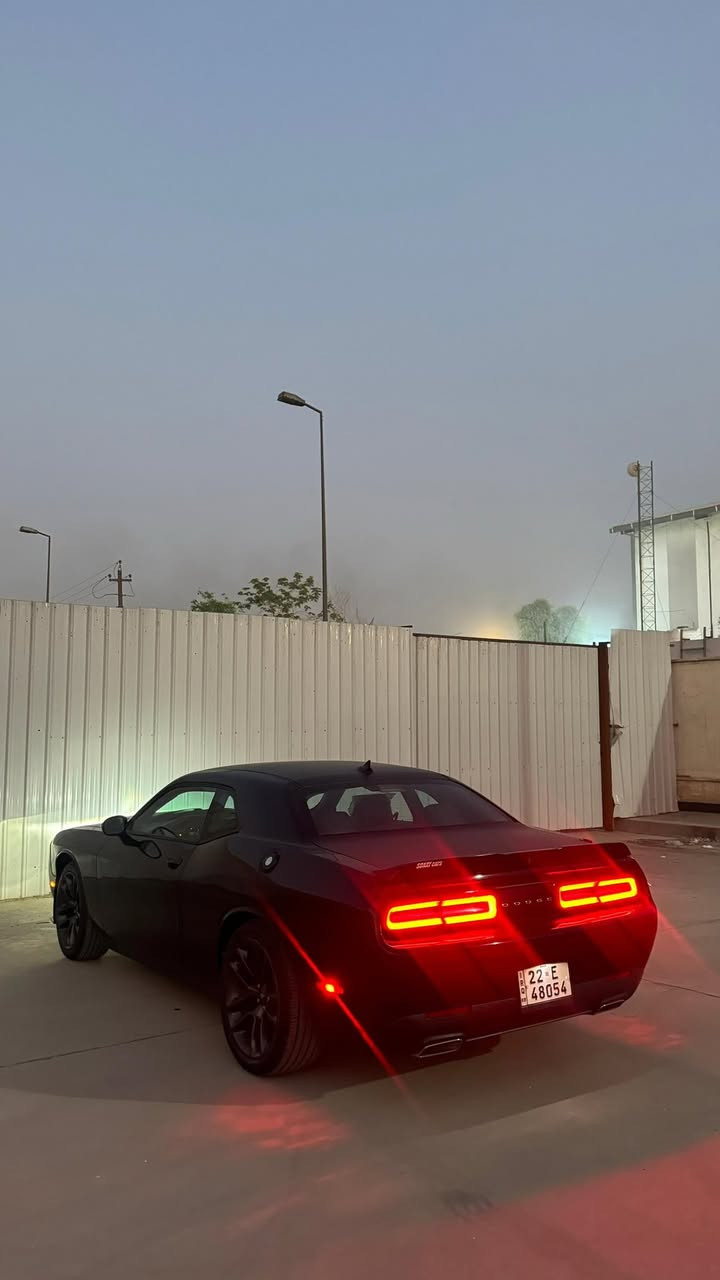 سلام عليكم للبيع او مراوس حسب القناعه
دوج جالنجر 2016 
‏Dodge challenger 
رقم أربيل باسمي هزه جديده 
لون اسود 
محرك 3600 6v
كشنات تدفئة تبريد 
استيرن كهربائي + تدفئة 
مراية هيتر 
رادار بالمري نقطه عمياء 
شاشة كبيرة
انظمة قيادة سبورت 
داخل اسود جلد 
كشنات تدفئه تبريد 
عليه ويل سكات اصلي جديد 
زوج تايرات امامي خلفي جديد 
صدر جديد خلفي كامل 
كير مكينة كفالة للأخير نظافه
السياره فول مواصفات عدا سلايد 
صبغ 4 قطع 
شاصي السايق بي سحب  
مكان السيارة : بغداد 
السعر 145 
اي استفسار
***********
