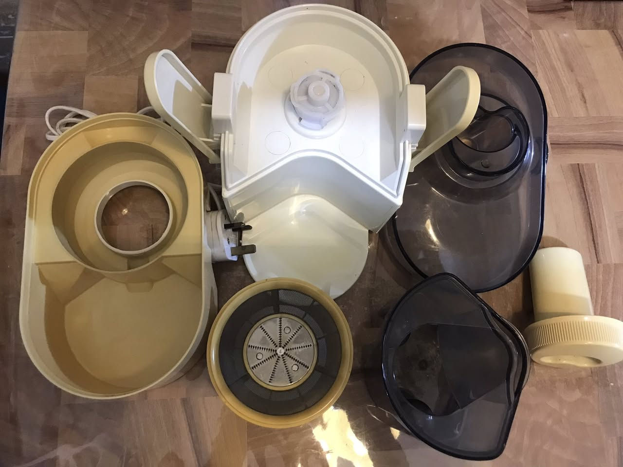 متاح  عصارة الفواكه من شركة كينود صناعة انكليزية سعر 40 الف


**إذا كنت صاحب هذا الإعلان وتريد حذفه لأي سبب، رجاءا أرسل رسالة إلى الدعم الفني**