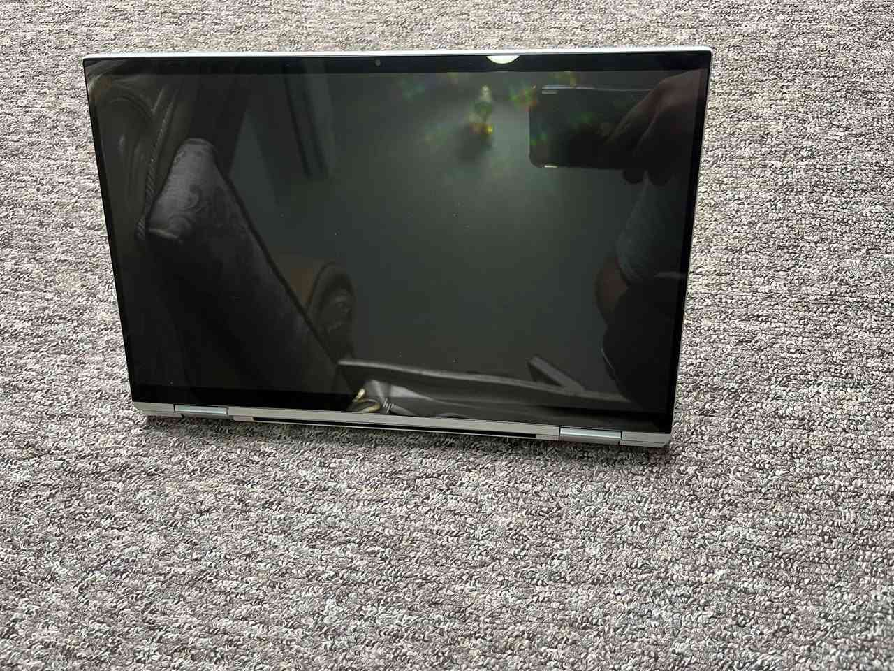 حاسبه  HP للبيع  تصير ايباد مشتريها لغرض الدراسه وما استعملتها ابد يشهد الله قليل كلش وماعرف الها مواصفاتها موجوده بل صور سعرها 425 قفل
 للتواصل***********
