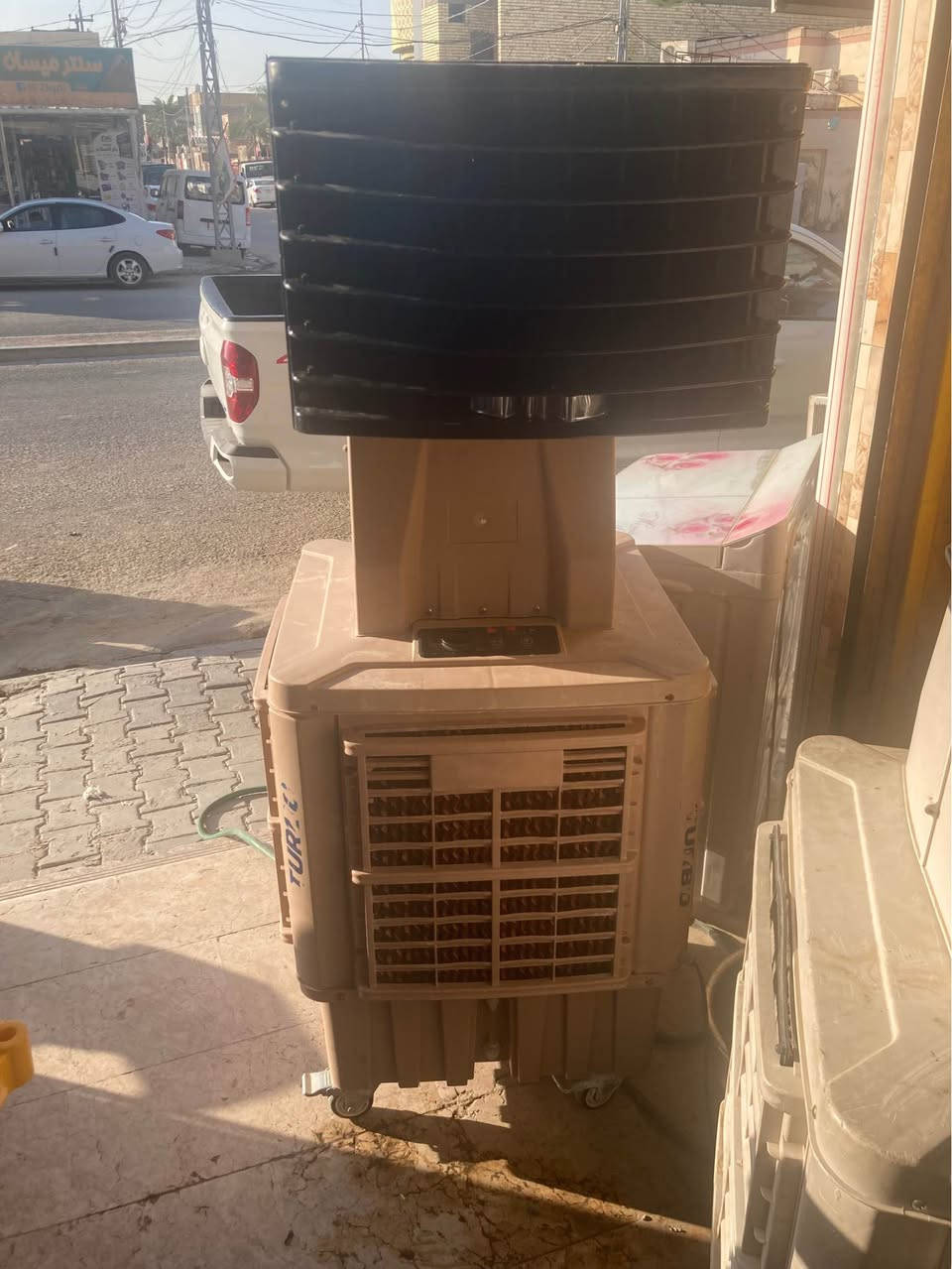 للبيع مبرده نضافه ١٠٠/١٠٠ شرط تجي شوف بعينك حلفات جدد ستوني مخليها ماطور نحاس شرط اذا يطلع فافون ترجعها عليا العنوان كوفه حي ميسان *********** النجف, العراق
