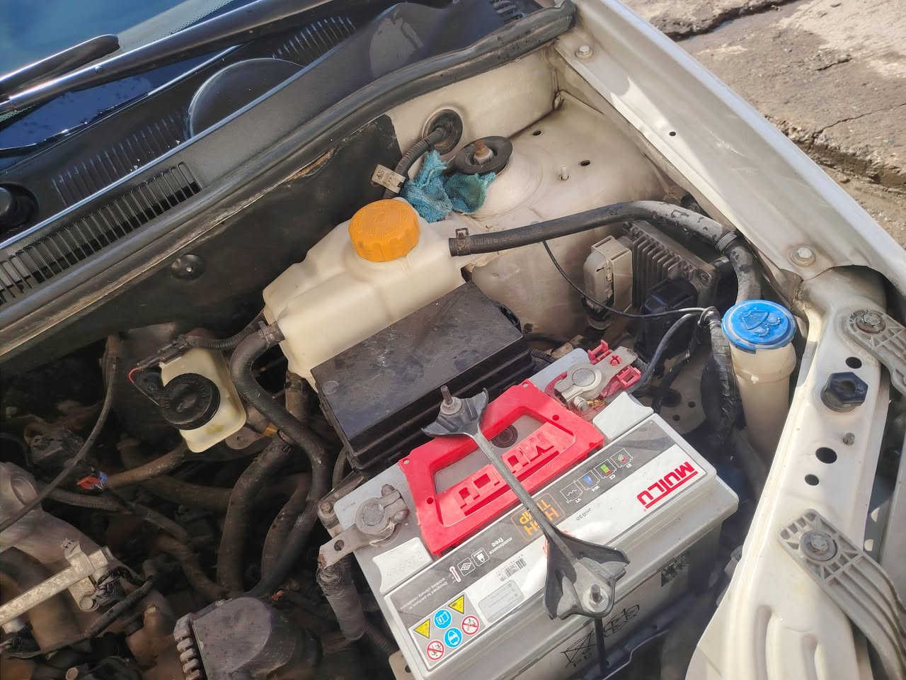 للبيع افيو موديل ٢٠١١ محرك استر رقم نينوى سياره جديده بدون صبغ ترهم نقد وترهم قصد الاتصال على ***********
