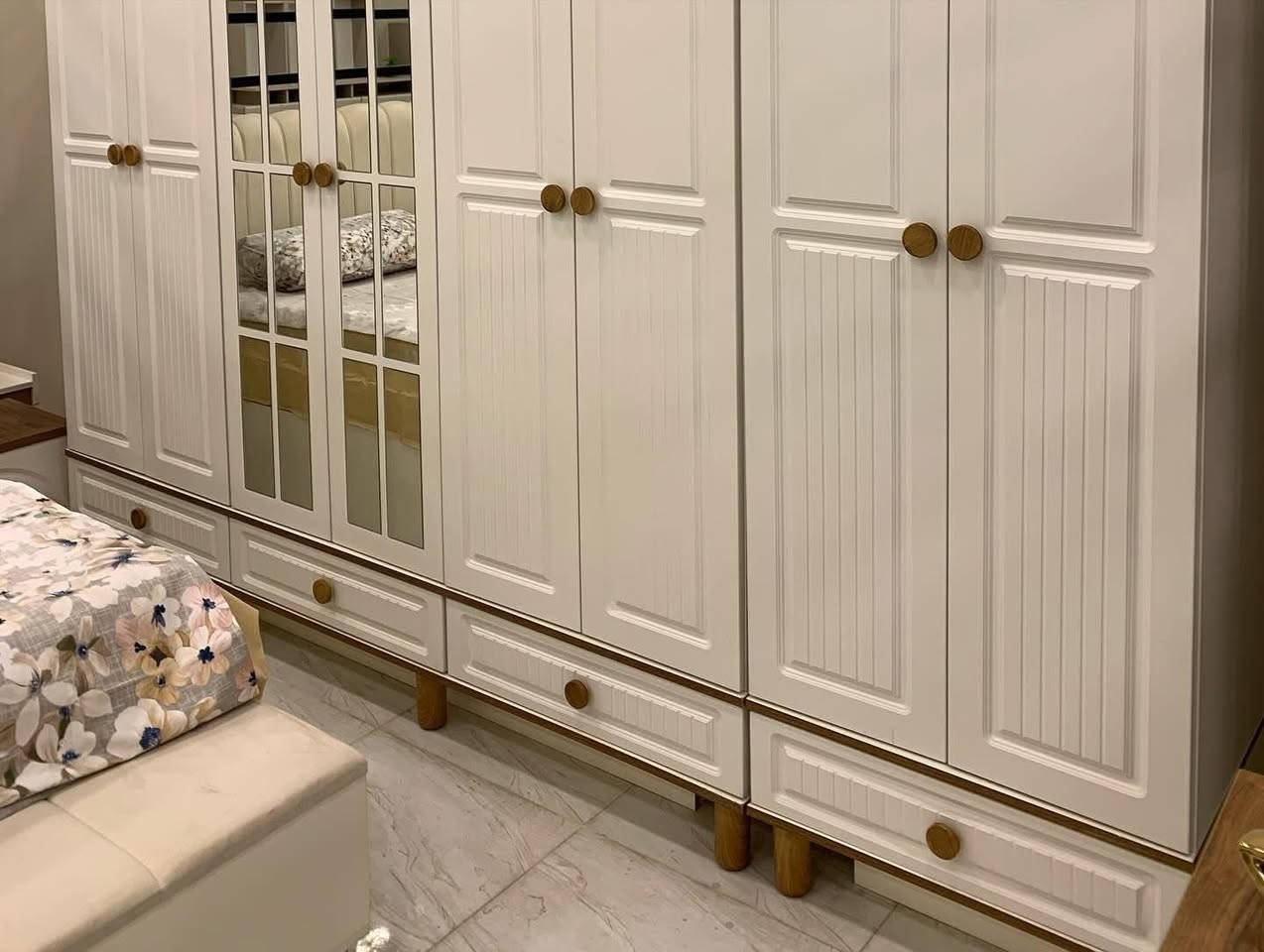 🛏️ موديل سينار

 • عدد القطع: 10
 • الكنتور مع الملحق: 3 متر
 • السرير مع الكومديات: 3 متر
 • سرير مخزن
 • شازلون مخزن

📩 للطلب أو الاستفسار: راسلوا الصفحة أو تواصلوا عبر الرقم:
📱 *********** (واتساب متوفر
