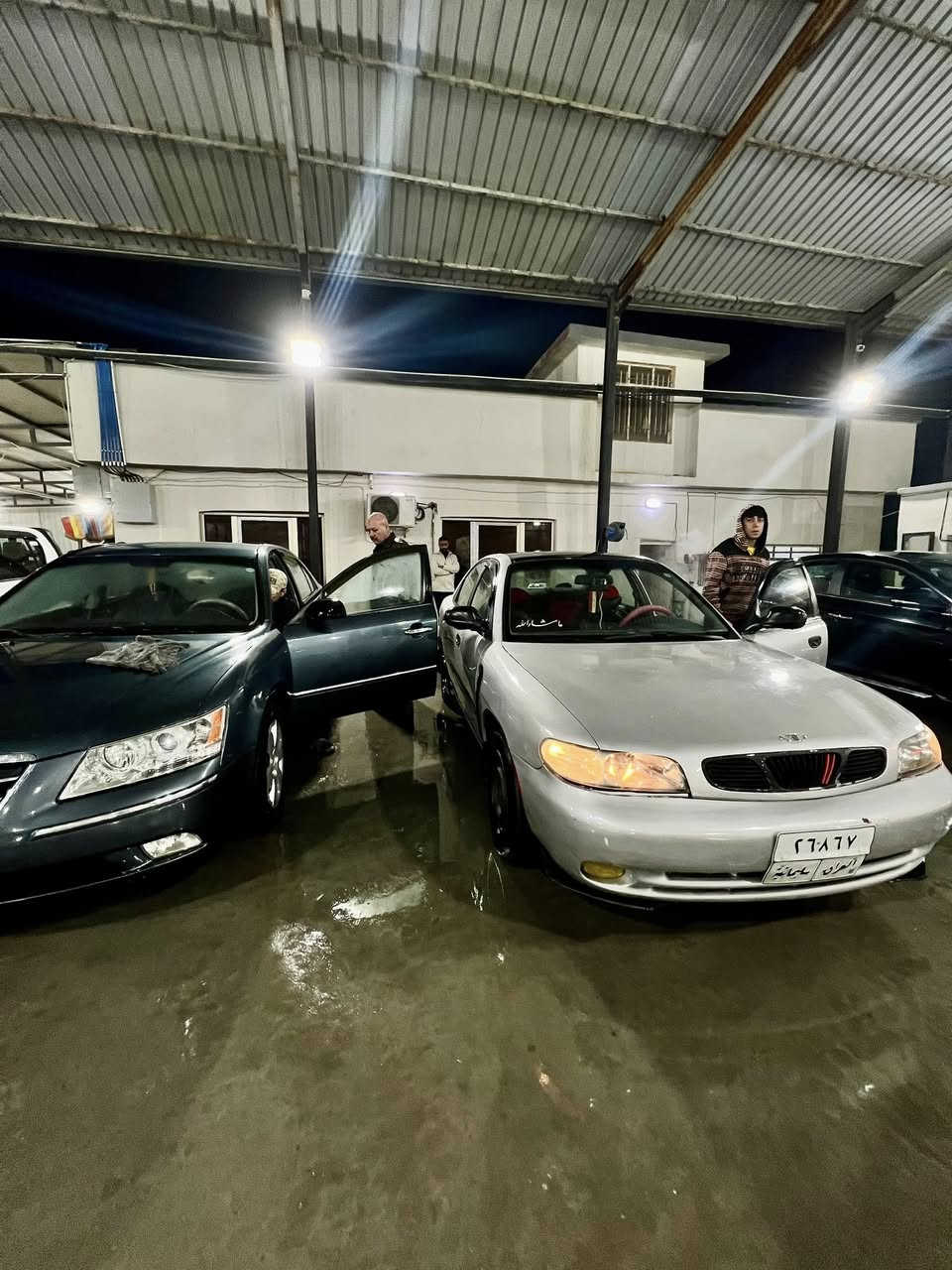 السلام عليكم ورحمة الله .. للبيع او مراوس بأحدث 
نوبيرا 1 1997 فول اوتو 
سليمانية تحويل مباشر 
تبريد  
تدفئة 
شاشة تاب اندرويد 
سنتر لوك 
السيارة عليها ادامة كاملة من كل النواحي 
مابيها مصرف دينار شغل وترايك وين ما يعجبك 
السعر ٤٠$ وبيها مجال للشراي 
العنوان صلاح الدين تكريت. 
ملاحظة هذا التصوير اليوم. 
***********
