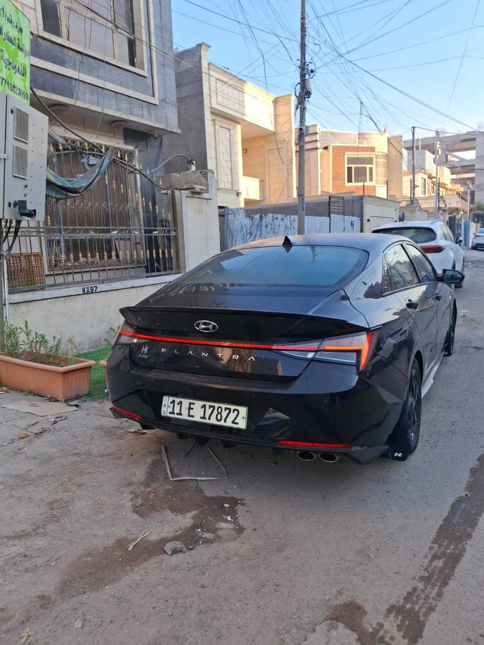 النترا ان لاين
فول مواصفات ٢٠٢٣ امريكي بيها ٤ قطع جاملغ بنيد باب السايق و لبصفه 
لون اسود باسمي 
السيارة فول ١/١
المواصفات 
تحكم ستيرن 
حساسات 
هيتر ستيرن 
تدفاه كشنات 
ستيرن حرف D 
لون اسود و احمر خيوط 
كشنات جلد كهرباء N 
الكير N
٣ انظمة قيادة 
شاحن لاسلكي 
فتحة 
اشاير مري 
رادار 
تثبيت سرعه 
قيادة ذاتية 
تحديد مسار 
جنطه ذكيه 
السيارة فول كلشي بيها سعره قفل من الاخير 
١٣٥ بدون اي مجال 
مكان السيارة بغداد 
***********
رقم الشاصي 
KMHLR4AF4PU458880
