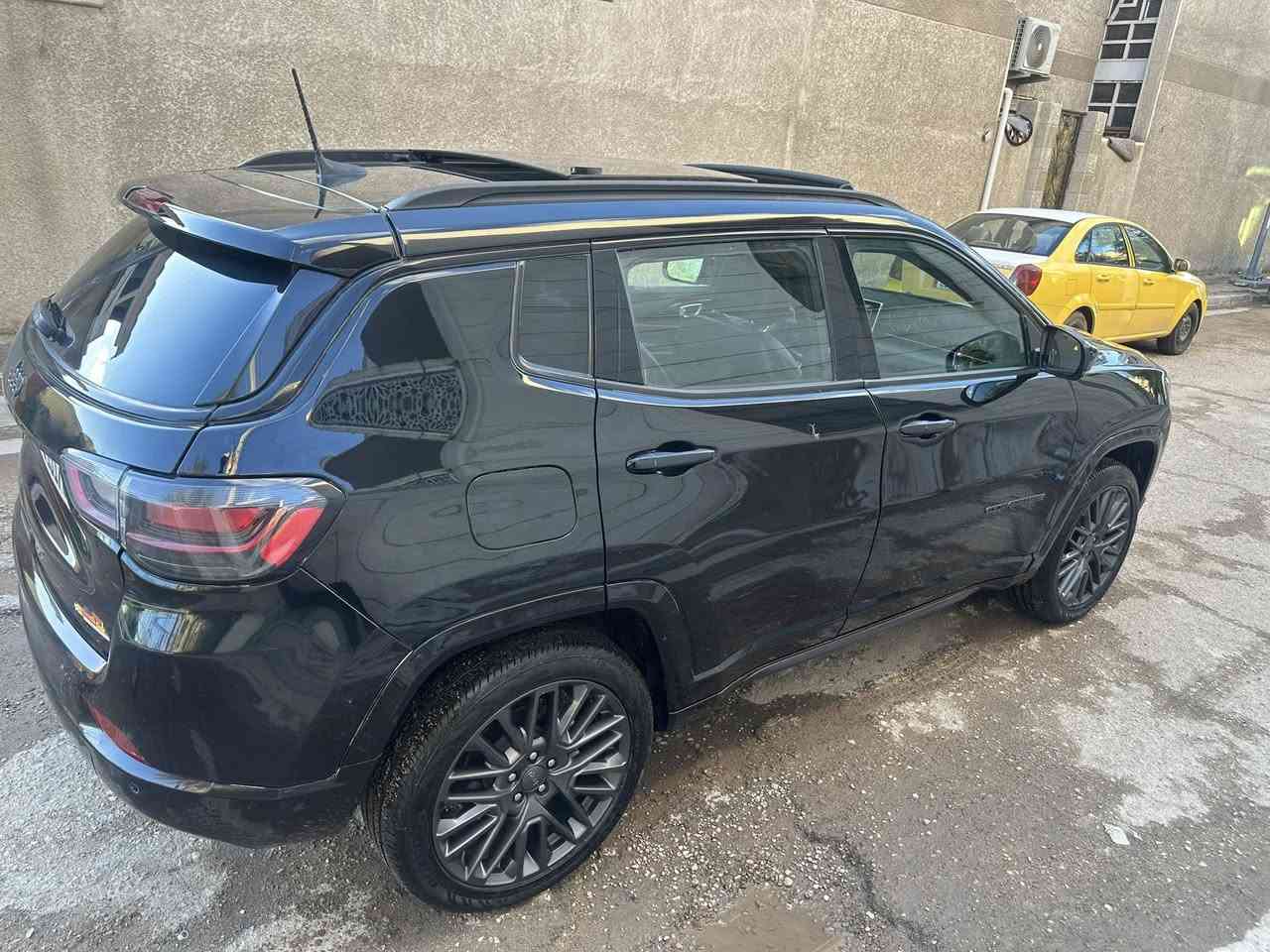 2024 جيب كومباس فول لمتد بدون دواخل السعر 167$ رقم الهاتف ***********
