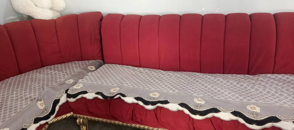طخم ملكي للبيع خمس قطع 9 امتار


**إذا كنت صاحب هذا الإعلان وتريد حذفه لأي سبب، رجاءا أرسل رسالة إلى الدعم الفني**