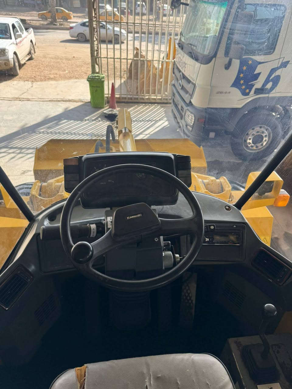 السلام عليكم 
دخول جديد وارد اليابان 
شفل كاوسكي حجم 60 ZA
محرك ازوزه 6 سلندر 
كير ميكانيكي تخم تاير 
عداد العمل 2600 ساعه فقط 
مكفول كفالة عامه ما عدا الصبغ 
المكان النجف الاستفسار 
***********//***********
