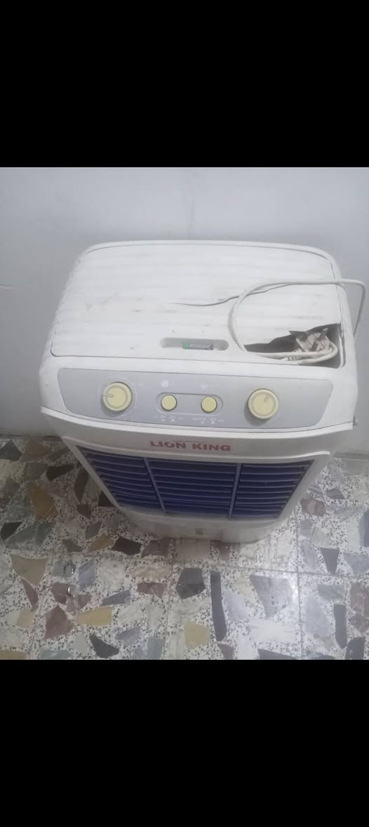 مبردة للبيع بيه زروف من جوى يرادله معالج بس شغالة ب15سعره مكاني بغداد شعب رقم واتساب 
***********
