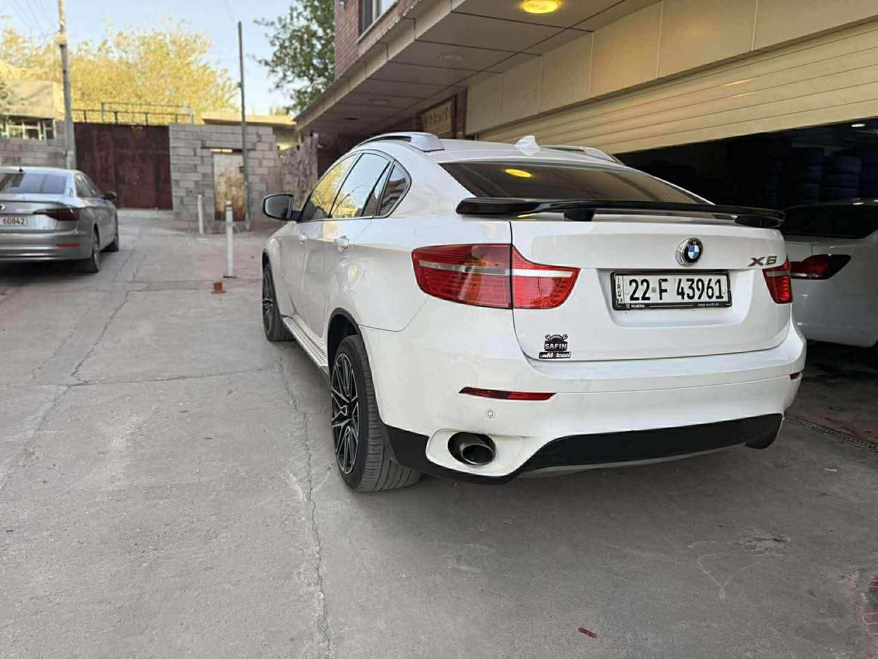 Bwm x6 2010 
Fwl fwl 
2 parcha boyax السليمانية, العراق


**إذا كنت صاحب هذا الإعلان وتريد حذفه لأي سبب، رجاءا أرسل رسالة إلى الدعم الفني**