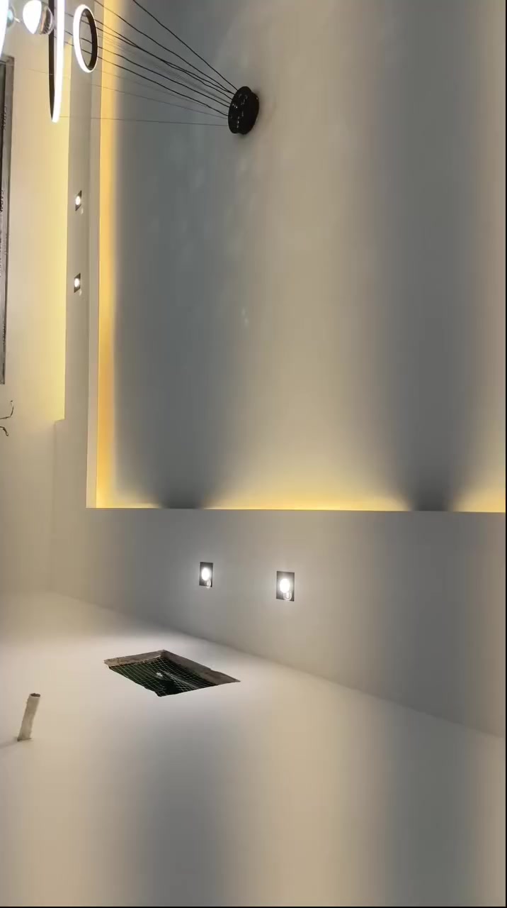 سلام عليكم. نشتغل كافه الديكورات الداخلي و الخارجي بالقسط. و مقدمه حسب مساحه البيت. متر المغربي الفلات 16دولار ويا الكهربائيات يعني لينر و گلوبات فقط. متر الفلات و البوكس 20دولار ويا الكهربائيات. متر الديكور يبدي من 22دولار لحد 40دولار ويا الكهربائيات. فلين خارجي متر طول ويا صبغ الواجه با 16دولار ويا كهربائيات بس لد. صبغ حسب البيت و نوعيه الصبغ. سقف ثانوي المتر با 10الف كل غرفه 4كلوبات.
***********
***********
