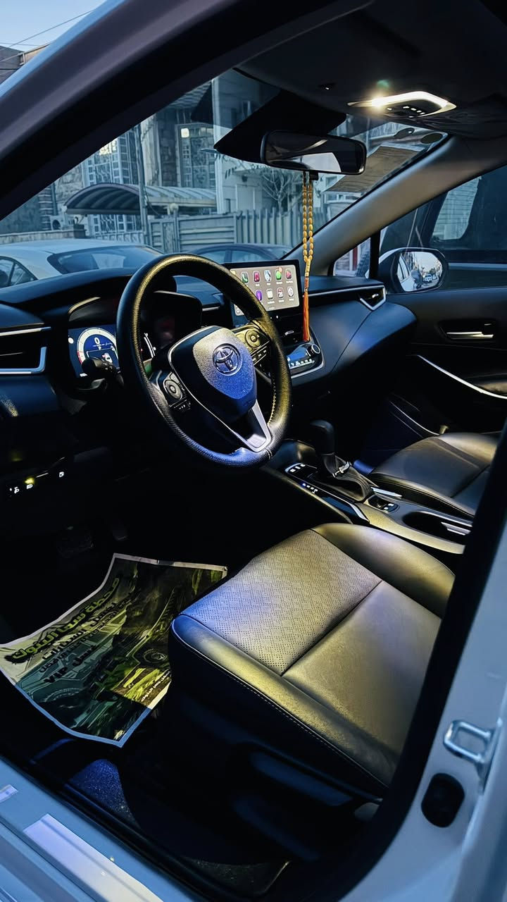 السلام عليكم
تويوتا كورلا شكل خليجي موديل 2025 السياره جديده مكفوله من الضربه والصبغ والبارد عدا بيها طخه بالدعامية الاماميه 
مواصفات 
بصمة عدد 2
كشنات جلد اسود بلادي 
رادارات 
لايت زينون 
بك لايت لد + امامي 
فتحة 
شاشة أندرويد اوتو + ابل كاربلي 
تبريد قطعتين + تبريد شاشة 
اوتو هولد 
سايد بريك كهرباء 
مانع انزلاق 
دشبول دجتال 
السيارة جديده ماشيه 9 الف 
السيارة با اسمي رقم بغداد 
سعر السيارة 160 وبيها مجال 
للاستفسار ***********
مكان السيارة بغداد
