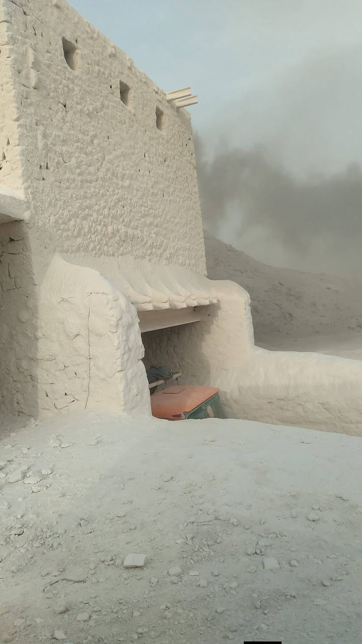 سلام عليكم حجر رمل جصر أسعار مناسبه ***********
