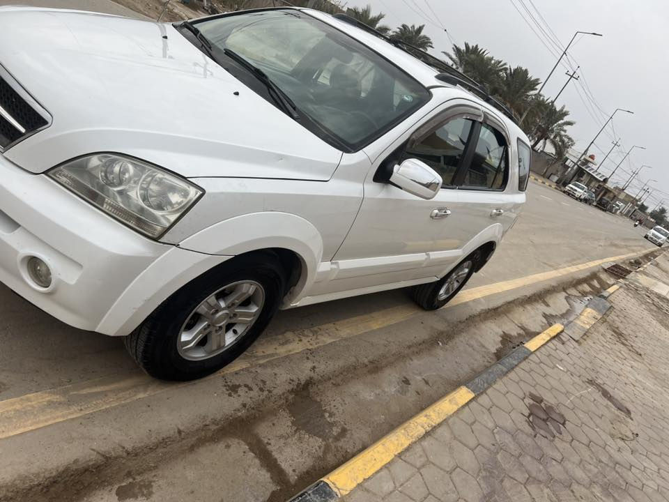 السلام عليكم ورحمة الله وبركاته للبيع سيارة سورنتو موديل 2006 / رقم أربيل محرك 6/سلندر كفالة عامة من الصبغ والحادث محرك وگير واحد على واحد سيارة جاهزة من كل شي وخير من الله للشراي السعر 100 وفيها مجال بسيط :المكان محافظة واسط /قضاء الموفقية : اتصل وبالخدمة ***********
