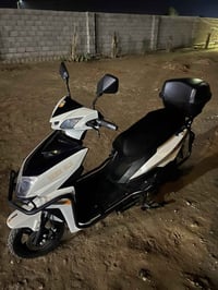 دراجه شحن للبيع بعدها جديده ما مستخدمه شي قليل السعر 850 وبيها مجال شي...