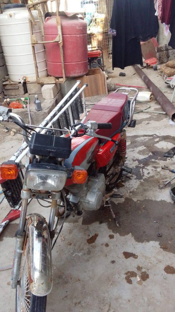 سلام عليكم دراجه كامله مو حربيه فقط بدايه خيط سعر 250 قفل لاتجي بعد وداهر وتعبني وتعبك رقم ***********
