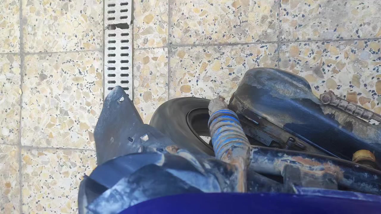 سلام عليكم دراجه بطة جانت متروكه كلشي شغال بيها عوزها ترتيبات بسيطه  130بيها مجال ***********
