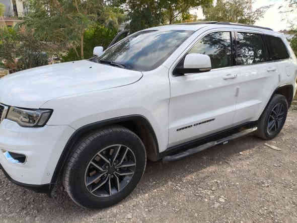 جیب لاریدو مودیل 2019
114000 کم ڕۆیشتووە
بێ بۆیاخ
نیو مواصفات
وێنەی صۆنەریم داناوە
نرخی 300$
چوار تایەی لۆکی لەژێرە
گێر ومکینە وکارەبایات..... هەمووی بەشەرت
ژمارەی موبایل *********** خناقين
