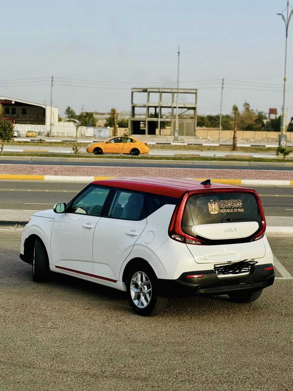كيا صول موديل 2022 تو كلر وارد امريكي حادثها بابين جهة العبري وشويه من التكمه ماشيه 65 الف كيلو حداديه مكينه كير تبريد كفاله مكينه 2000 دوش سياره خير من الله ما ناقصه شي 
رقم بغداد أنكليزي بأسمي تحويل مباشر مكاني كربلاء المقدسة
السعر 120 وبيها مجال بسيط 

***********
